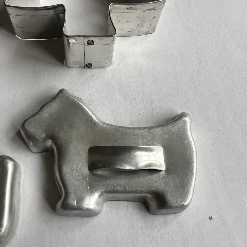 Vintage Aluminum Cookie Cutters Lot Of 8 Pieces Tomado Holland 6 Animal Linzer